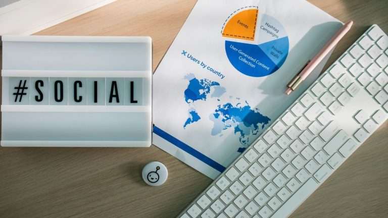 (주)서울지속가능경영연구원(SSMR) 최중석 원장이 발제자로 참여하는 '사회복지시설 성과중심 운영방향 세미나' 웹자보. 전주대학교 오단이 교수, 수원시사회복지협의회 장명찬 회장 등과 함께 성과중심 운영 실천사례인 마음샘공동체모델을 발표함.